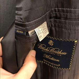 Brooks Brothers Suits & Blazers - Brooks Brothers Madison Brookscool Blazer Brooks Brothers Suits & Blazers - Brooks Brothers Madison Brookscool Blazer